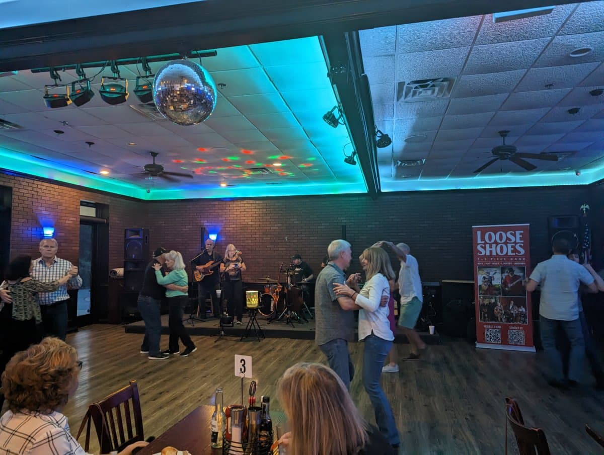 Loose Shoes Band