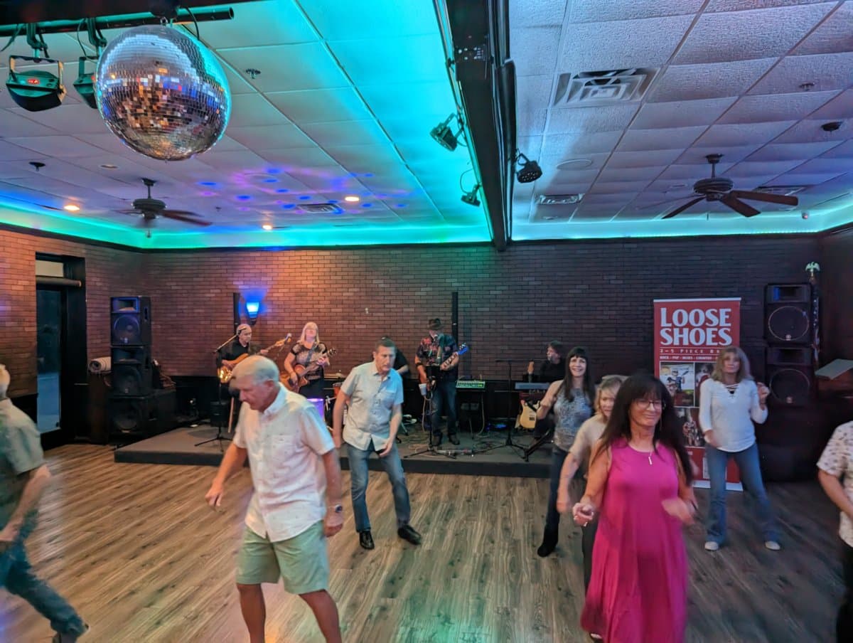 Loose Shoes Band