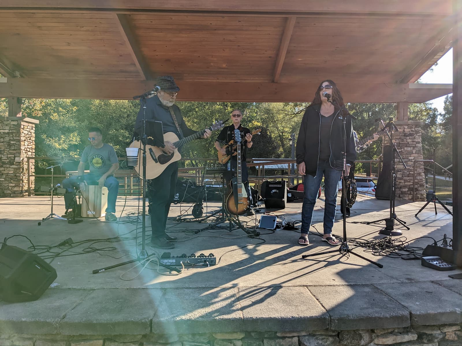 Loose Shoes Band